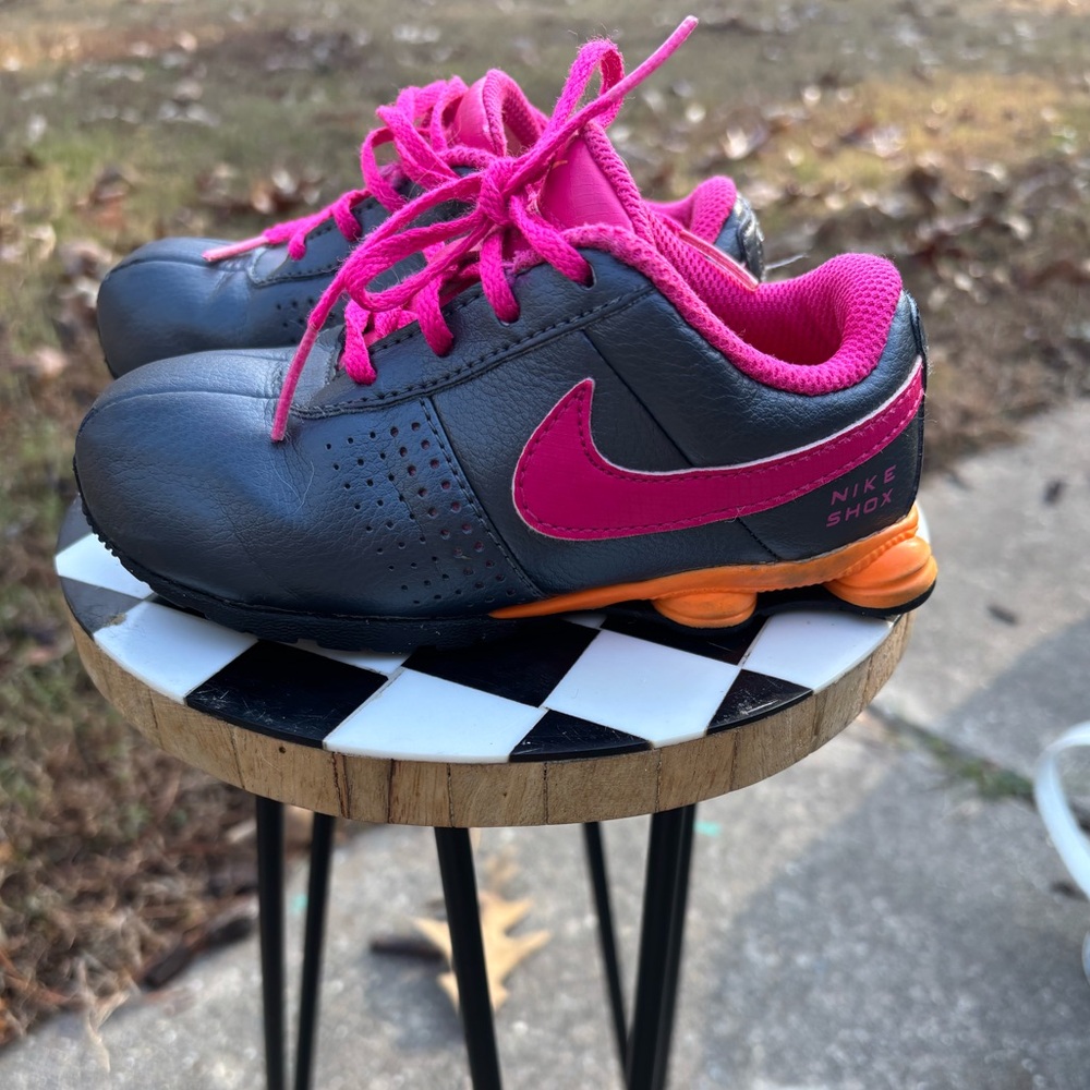Nike Shox Toddler Sneakers – Size 9C •